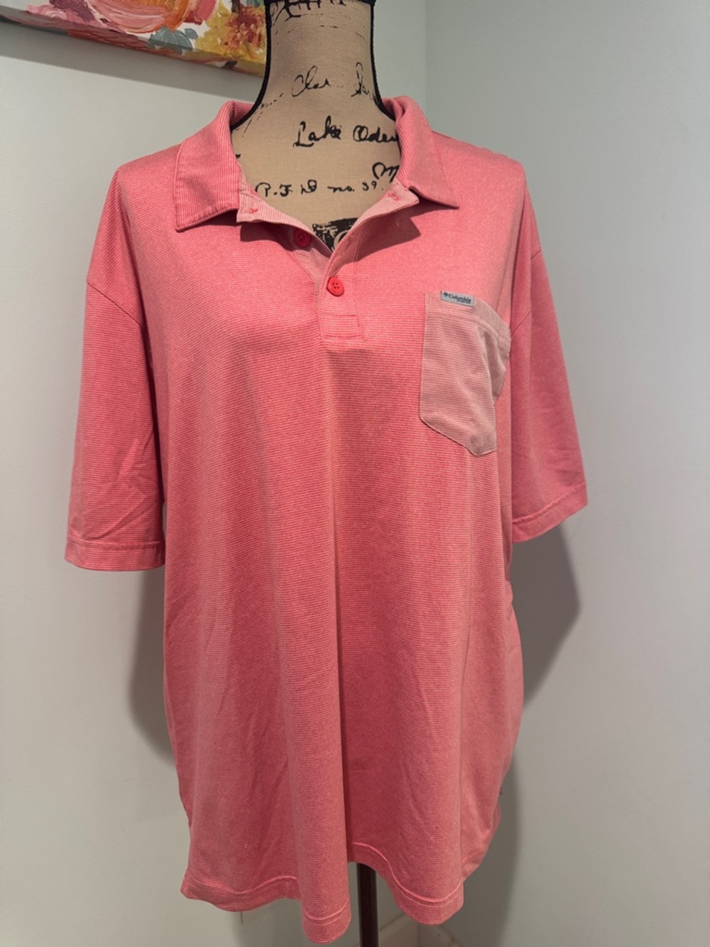 Men’s Columbia Pink Short Sleeve Polo with Chest Pocket size XL
